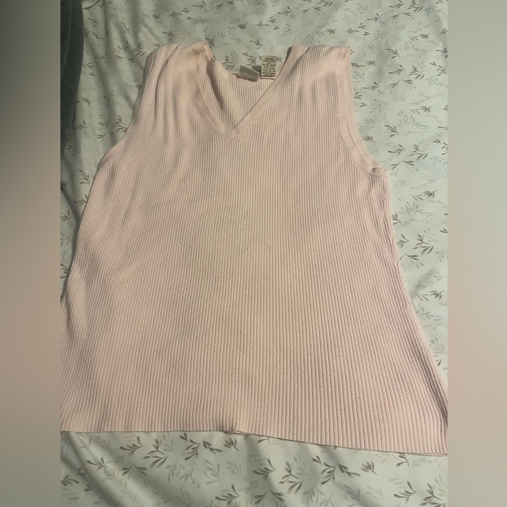 Soft pink Merona sleeveless knitted V neck tank top